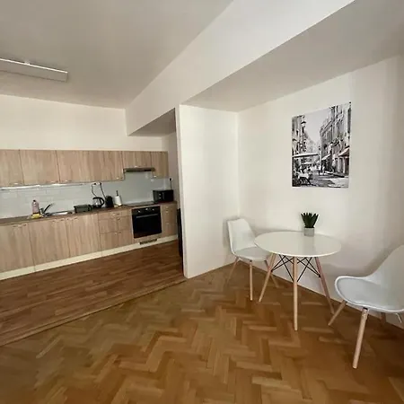 Prahabel - C15 Prague